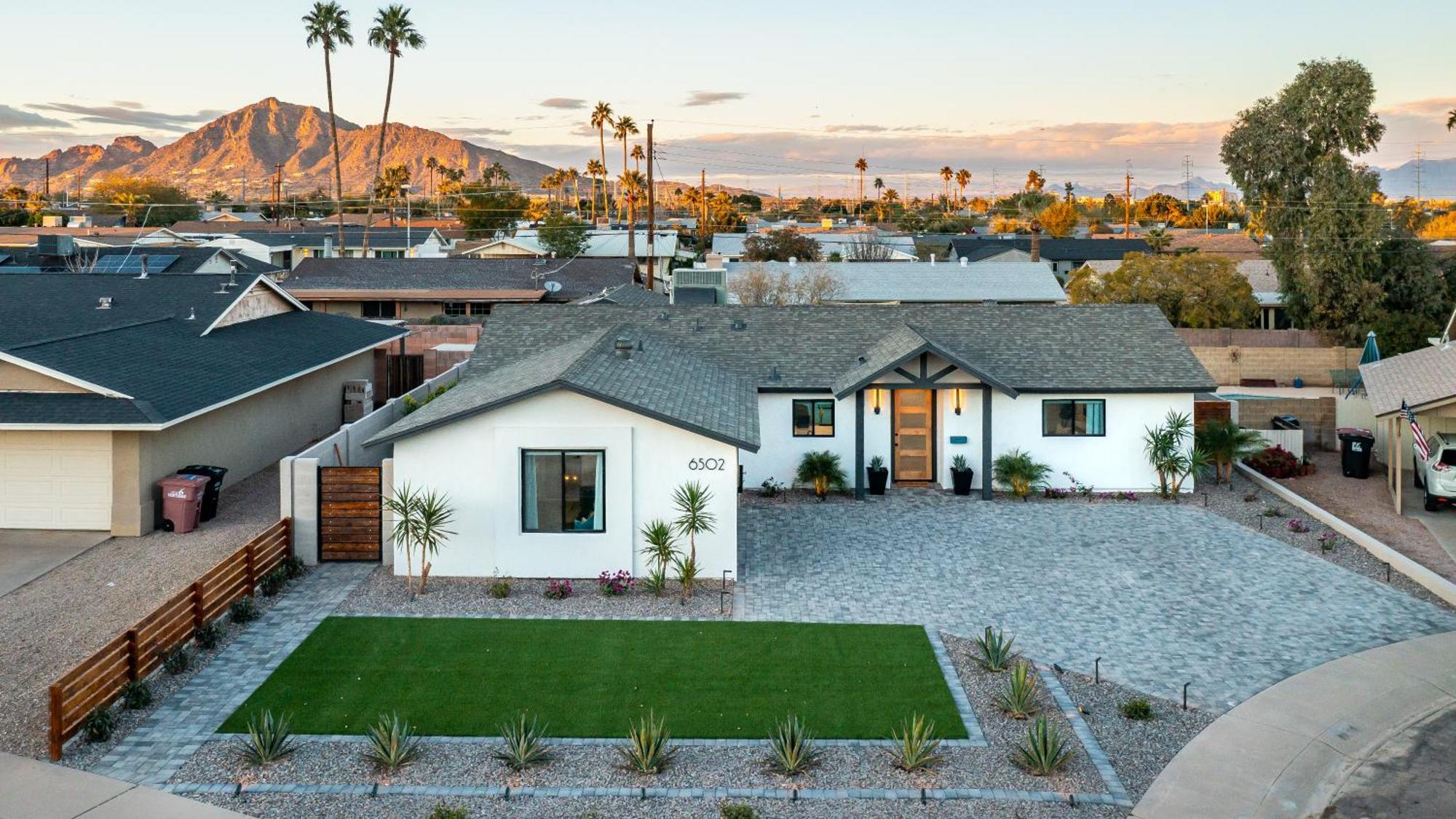 Beautifully Designed Home W Pool For Families And Groups Scottsdale Exterior photo